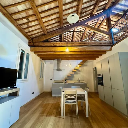Erman House - Dimora Del Doge 아파트 돌로